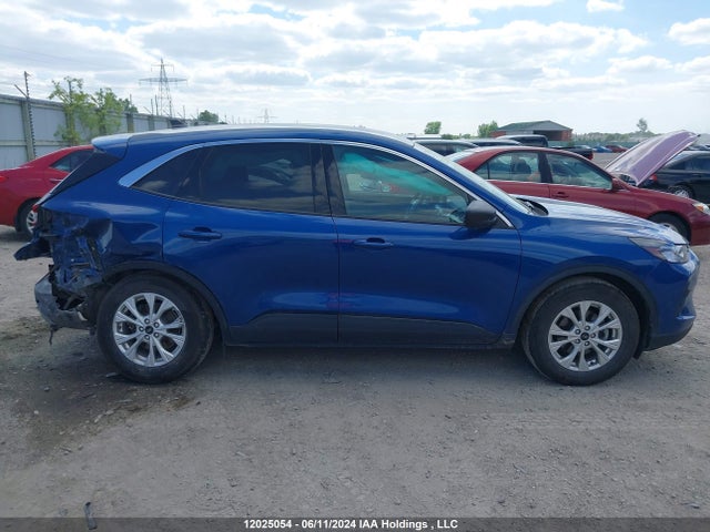 1FMCU0GN1PUA57017 Ford dragon gtdi
