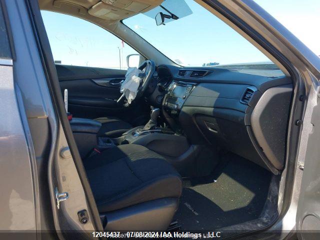 5N1AT2MV3JC718411 Nissan Rogue