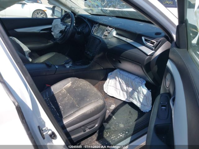 3PCAJ5M31KF111132 Infiniti QX50