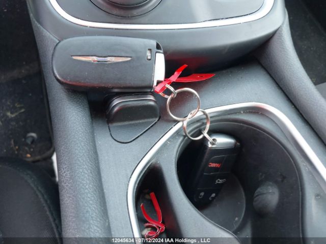 1C3CCCFBXFN735034 Chrysler 200