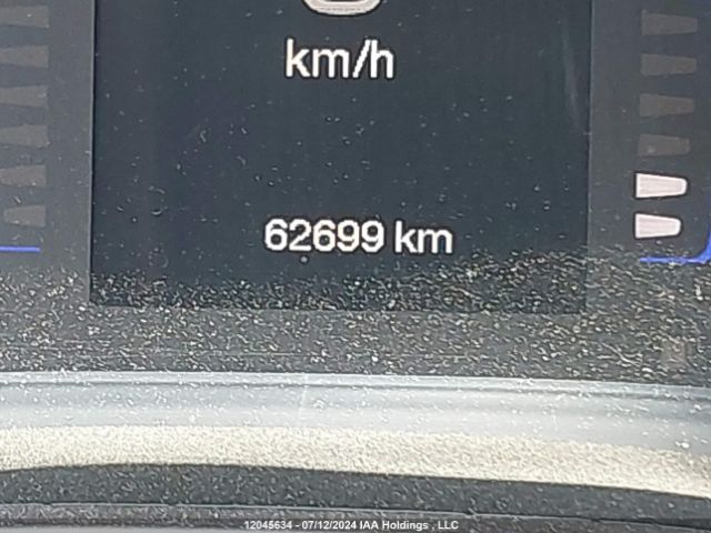 1C3CCCFBXFN735034 Chrysler 200