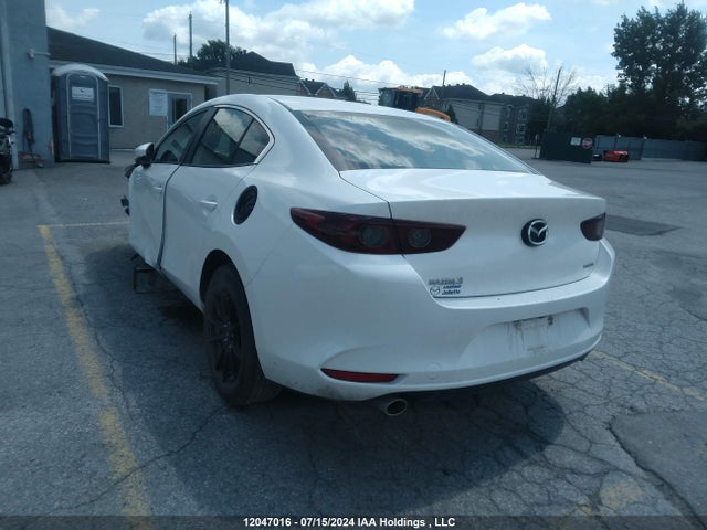 3MZBPAC75MM216316 Mazda MAZDA3