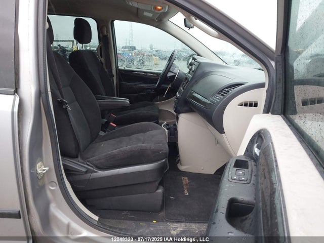 2C4RDGBG5GR123243 Dodge Grand Caravan