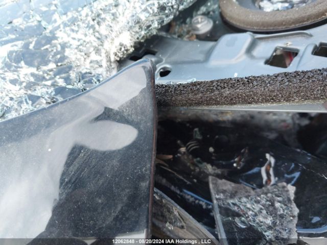 2T3Z1RFV9NC212413 Toyota RAV4 LE