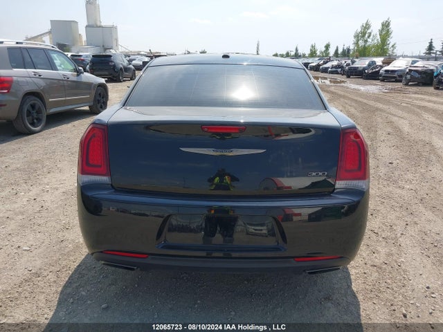 Chrysler 2017 2017 2C3CCABG5HH624098 Image 17
