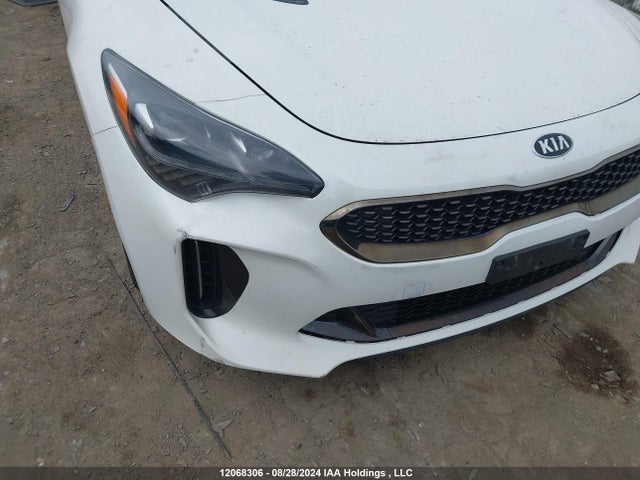 KNAE25LA3K6042225 KIA Stinger