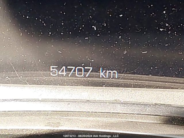 3GNAXUEV0NL259598 Chevrolet EQUINOX LT
