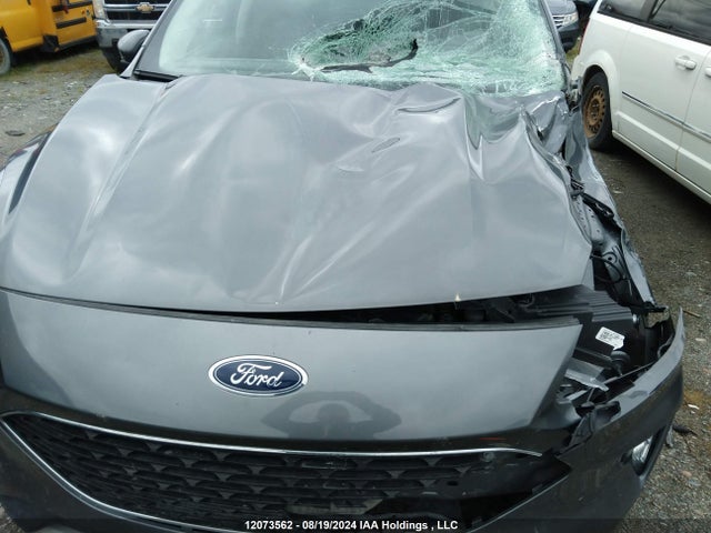1FMCU9H92NUA73973 Ford gtdi 240ps