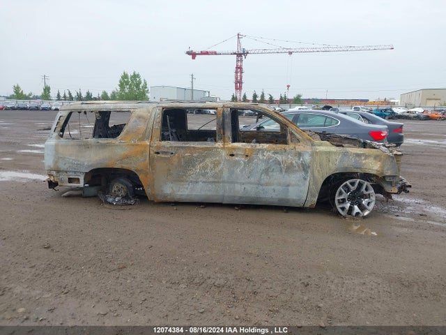 12074384 :رقم المزاد ، 1GKS2GKC1HR157907 vin ، 2017 Gmc Yukon Xl K1500 Slt مزاد بيع