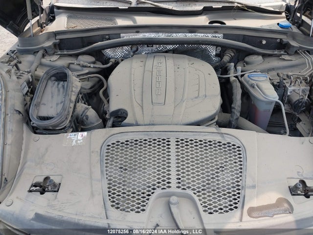 Porsche Macan 2018 WP1AA2A57JLB09674 Image 10