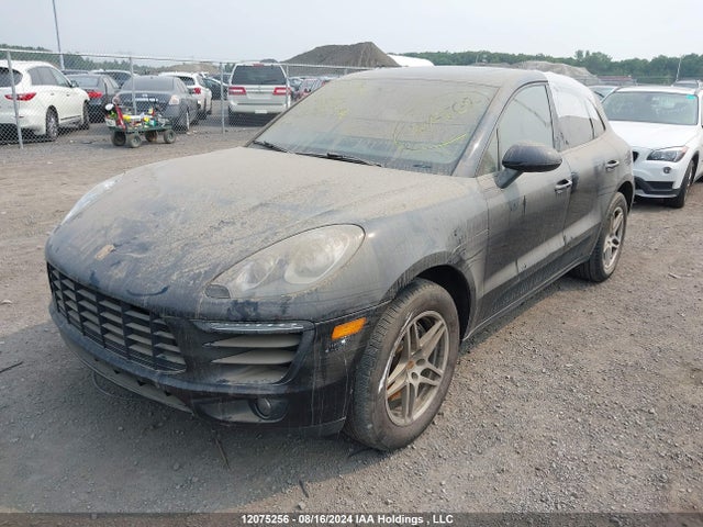 Porsche Macan 2018 WP1AA2A57JLB09674 Image 2