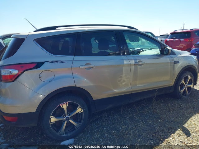 1FMCU0GD9HUC29660 Ford ESCAPE SE