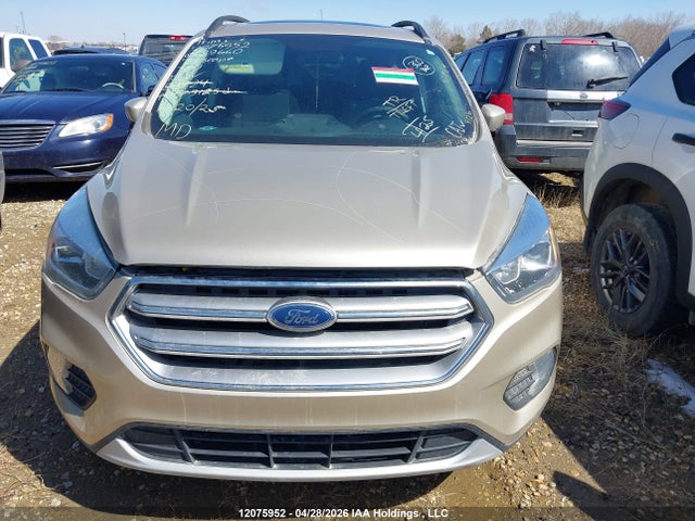 1FMCU0GD9HUC29660 Ford ESCAPE SE