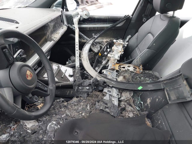 WP1AA2AY1RDA01258 Porsche Cayenne