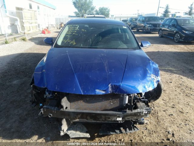 KMHLM4AG5NU335058 Hyundai ELANTRA SEL
