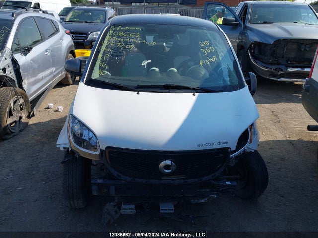 Smart M780 2018 WMEFJ9BA9JK267209 Image 6
