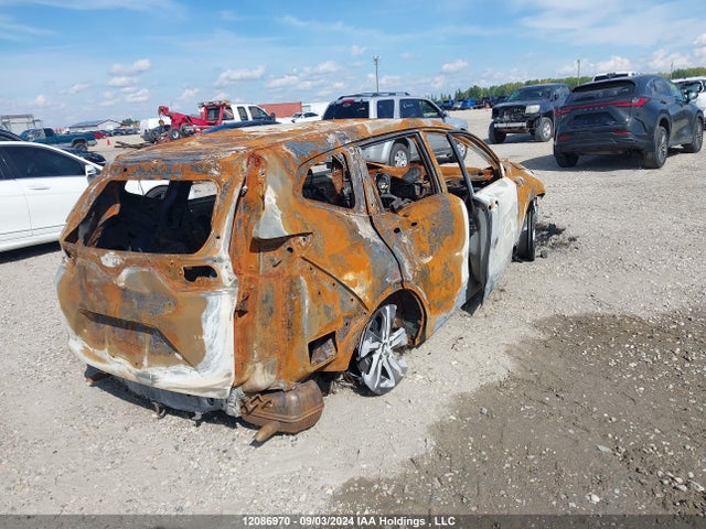 2HKRW2H25NH221143 Honda CR-V