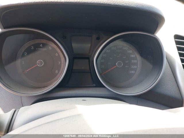 KMHD35LH1GU329201 Hyundai ELANTRA GT