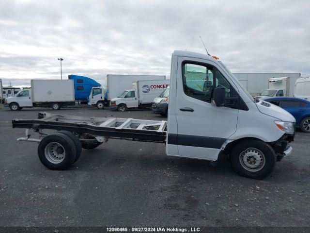 W1X8N26Y5RN279541 Mercedes-Benz Sprinter Cab Chassis