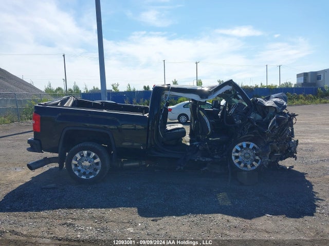 12093081 :رقم المزاد ، 1GT120E8XFF644673 vin ، 2015 Gmc Sierra 2500hd مزاد بيع