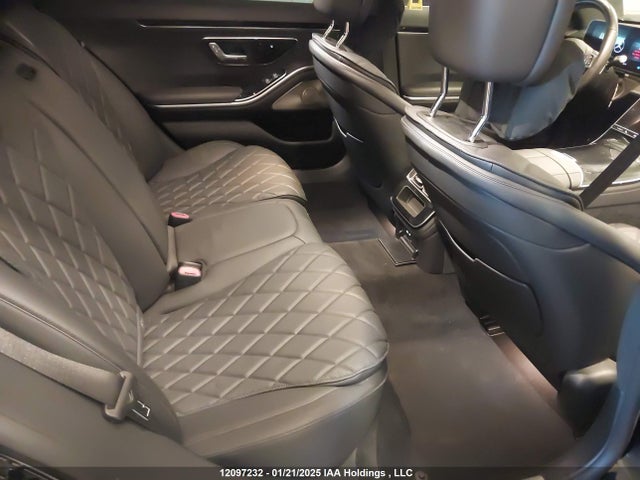 W1K6G7GB2MA039197 Mercedes-Benz m176