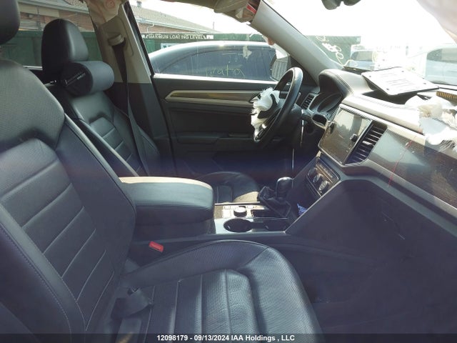 Volkswagen fsi 2018 1V2MR2CA5JC550204 Image 5