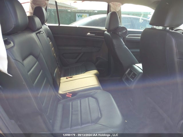 Volkswagen fsi 2018 1V2MR2CA5JC550204 Image 8