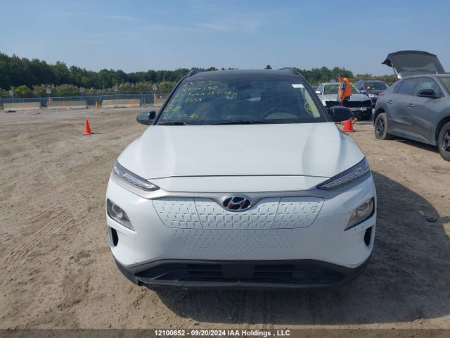 KM8K23AGXMU113559 Hyundai Kona Electric Preferred With Two-tone Roof