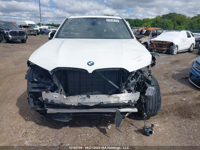 5UXCR6C08N9L63911 BMW X5