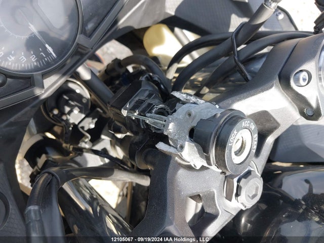 2020 Kawasaki Ex400 მანქანა იყიდება აუქციონზე, vin: JKAEXKG10LDA77814, აუქციონის ნომერი: 12105067