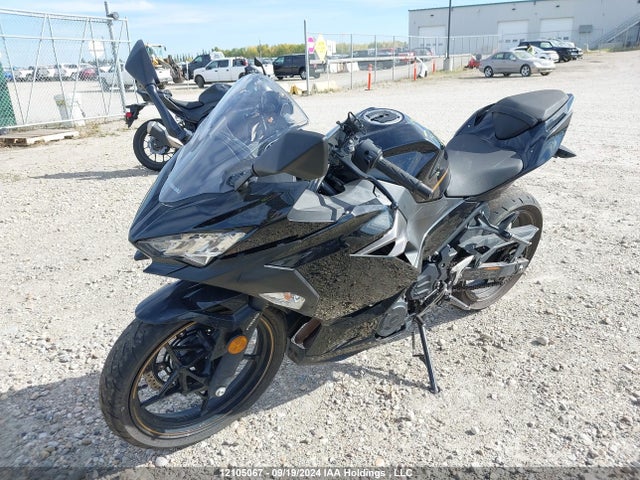 2020 Kawasaki Ex400 მანქანა იყიდება აუქციონზე, vin: JKAEXKG10LDA77814, აუქციონის ნომერი: 12105067