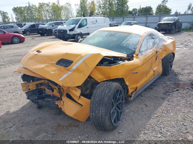 1FA6P8TD3N5120846 Ford 4v