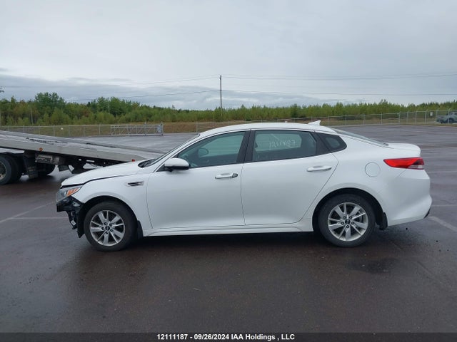 KIA Optima 2017 5XXGT4L36HG150417 Image 15