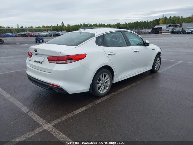 KIA Optima 2017 5XXGT4L36HG150417 Image 4