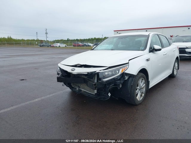 KIA Optima 2017 5XXGT4L36HG150417 Image 6