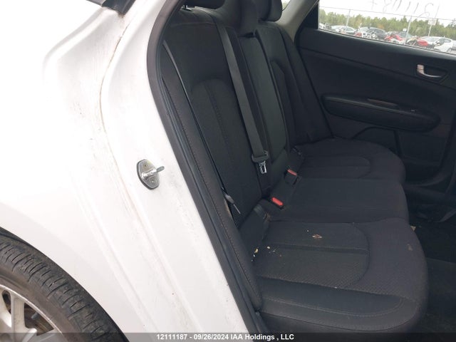 KIA Optima 2017 5XXGT4L36HG150417 Image 8