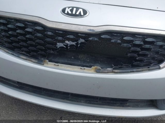 3KPFK4A78JE201001 KIA Forte