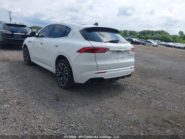 Maserati Grecale 2023 ZN682AVA4P7416489 Image 3
