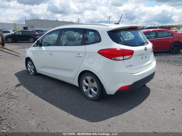 Продаж на аукціоні авто 2016 Kia Rondo, vin: KNAHT8A33G7134274, номер лоту: 12117076