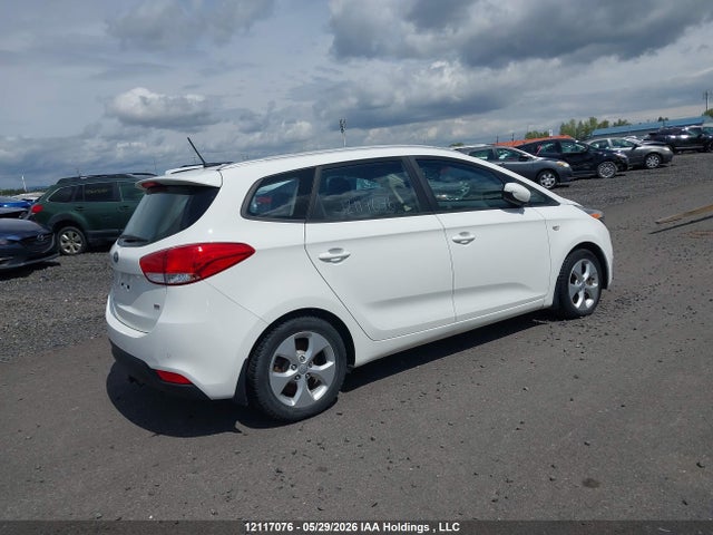 Продаж на аукціоні авто 2016 Kia Rondo, vin: KNAHT8A33G7134274, номер лоту: 12117076