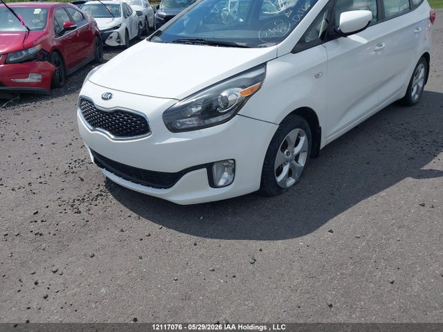 Продаж на аукціоні авто 2016 Kia Rondo, vin: KNAHT8A33G7134274, номер лоту: 12117076