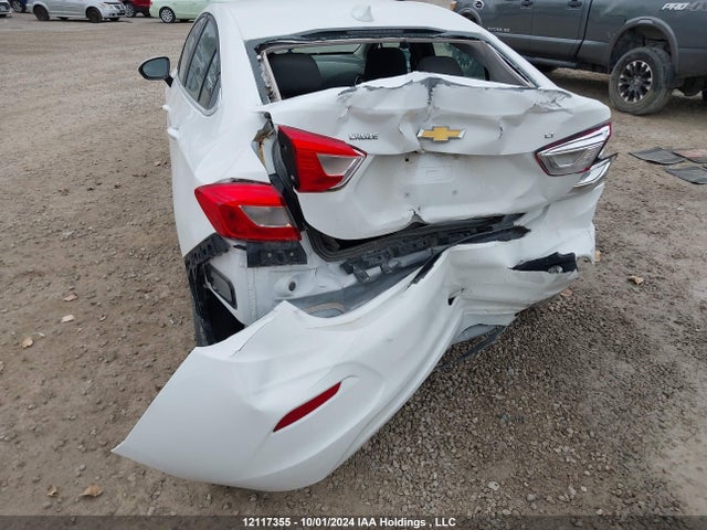1G1BE5SM2J7156257 Chevrolet Cruze