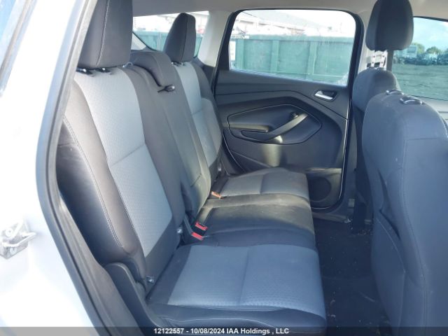 1FMCU0GD8HUA16747 Ford ESCAPE SE