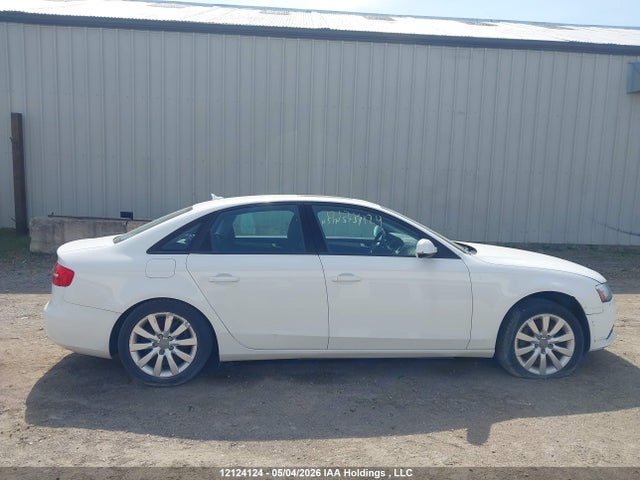 Продажа на аукционе авто 2014 Audi A4, vin: WAUBFCFL3EN035021, номер лота: 12124124