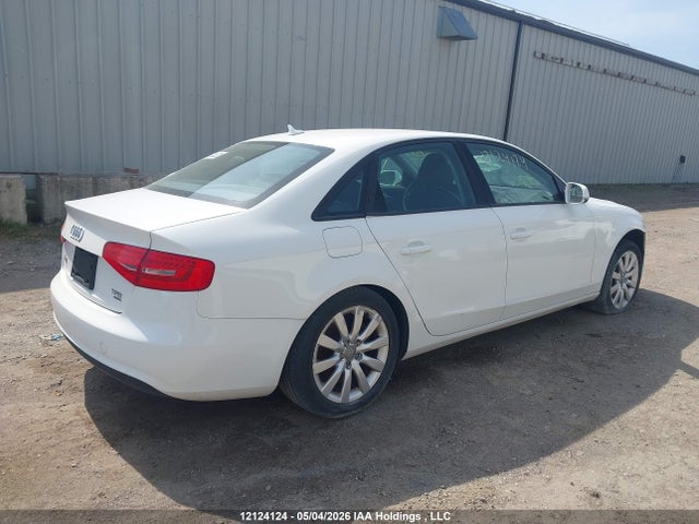 Продажа на аукционе авто 2014 Audi A4, vin: WAUBFCFL3EN035021, номер лота: 12124124
