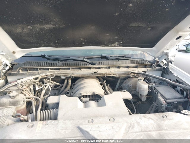 12125697 :رقم المزاد ، 3GCUKSEC8JG559142 vin ، 2018 Chevrolet Silverado 1500 مزاد بيع