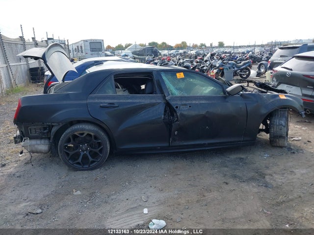 Chrysler 300 2019 2C3CCABG8KH731010 Image 12
