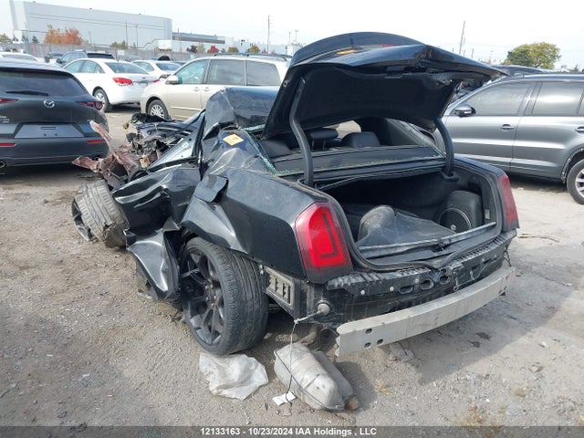Chrysler 300 2019 2C3CCABG8KH731010 Image 3