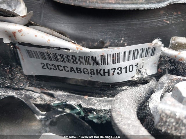 Chrysler 300 2019 2C3CCABG8KH731010 Image 9