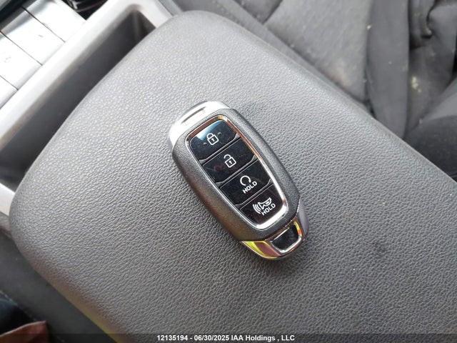 KM8K23AG7PU176235 Hyundai 2023